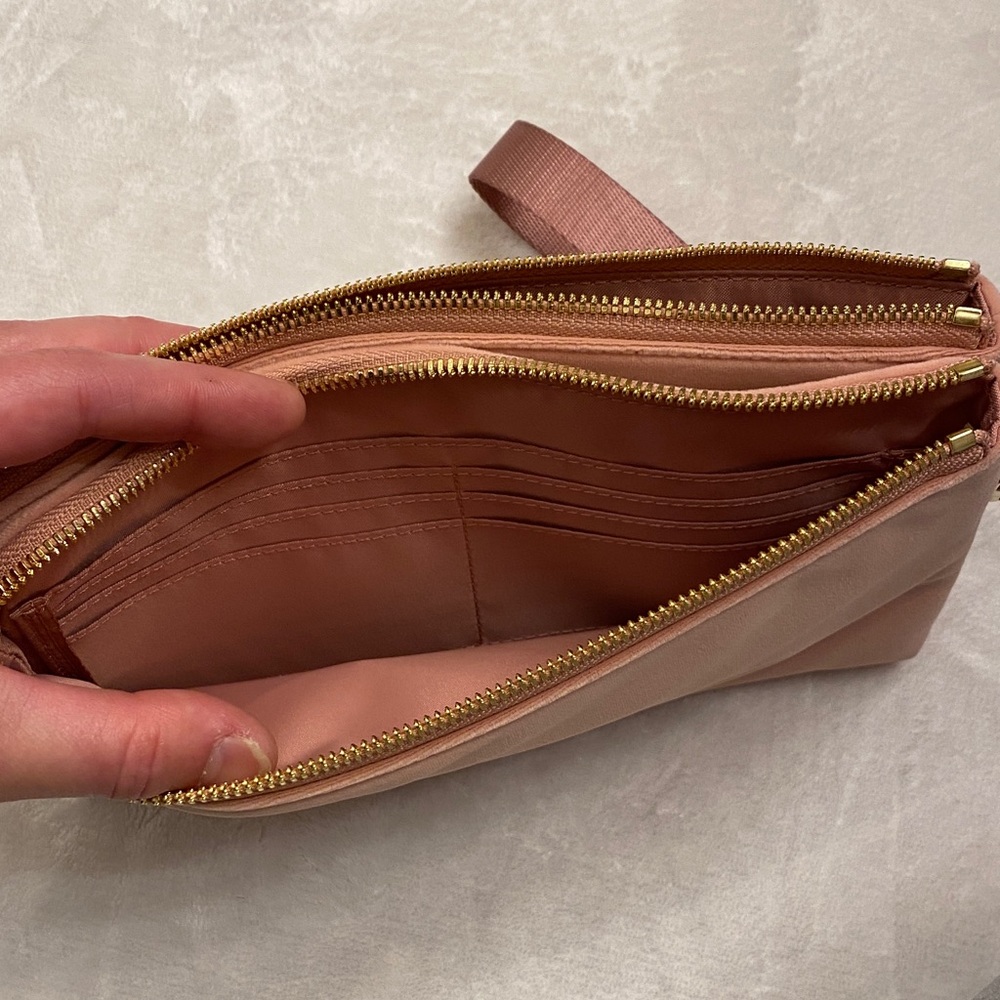 Lululemon Velvet Wristlet Clutch in Blush Pink - Picture 5 of 6